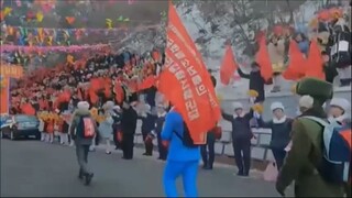 Continua a marcha de mil ri dos jovens estudantes de todo o país