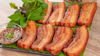 Thịt Heo Chiên da giòn thịt mềm chấm sốt chua cay ngon không cưỡng nổi | Thai fried steaky pork