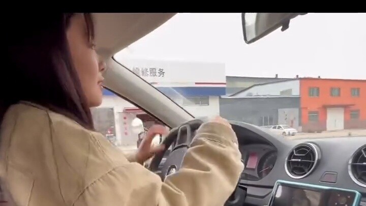 Huấn luyện viên, xin lỗi vì sự bối rối này!