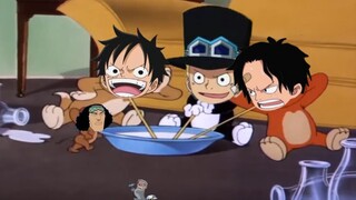 Nếu ba anh em Luffy để Akainu lấy (bên dưới)