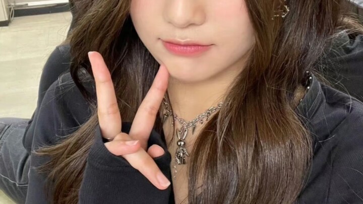 Reversely recommended by Cody: female idols with failed hair dye jobs