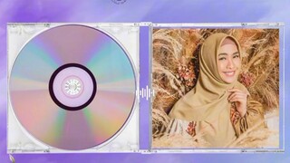 Jangan membanding-bandingkan rumput sendiri dengan rumput tetangga