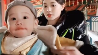 Li Chengyin's dream material! A happy family of three in a parallel world. There are surprises in th