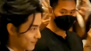 Tôi đã nhìn thấy vẻ mặt của Peter Pan và những người qua đường ở Singapore khi tôi nhìn thấy Tiêu Ch
