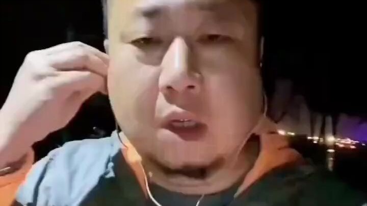 These songs are perfect for night running! I could just keep going and run a marathon!