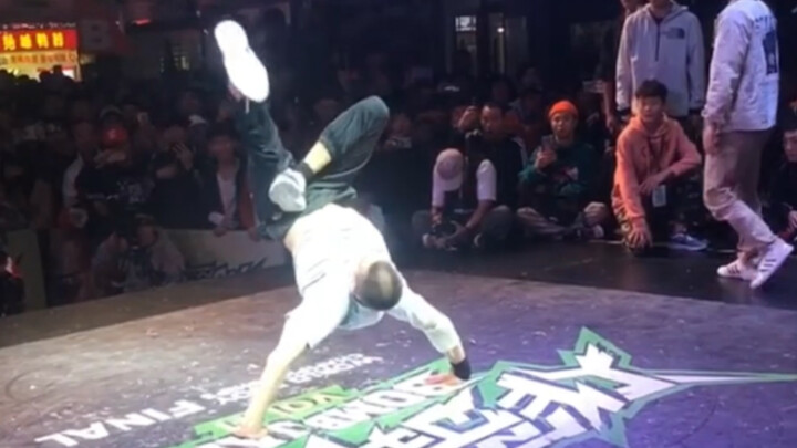 Momen memukau dari para jagoan dance street saat tampil di kompetisi — ini baru level master!