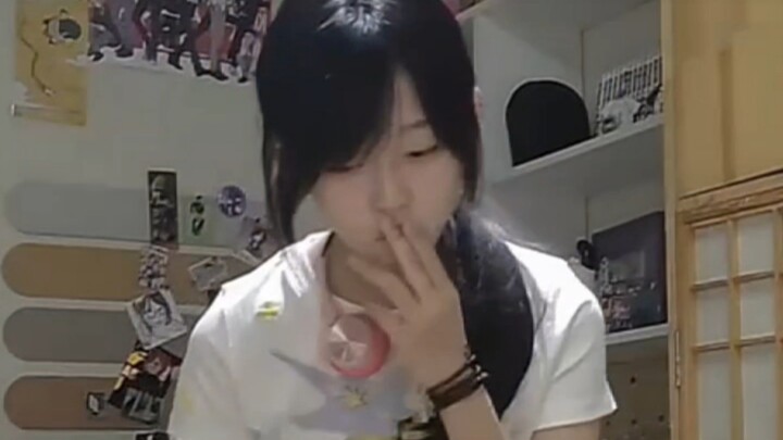 After school, Zhang Tingshuo stopped me and asked for my WeChat—what should I do?