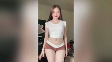 Ayo semangat kita goyang lagi cantik