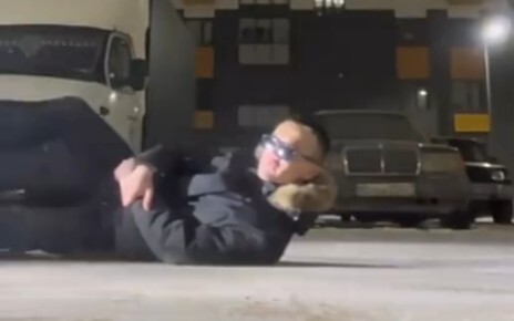 Ternyata memang seni performans