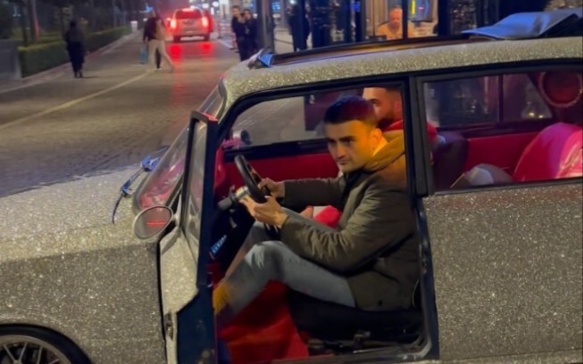 Smiling Brother's Crappy Car