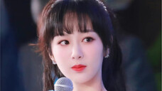 เห็นได้ชัดว่าเธอมีรูปร่างเหมือนผู้หญิงธรรมดาและน่ารักมาก แต่คุณยังอยากวิพากษ์วิจารณ์เธออยู่เหรอ? จาก
