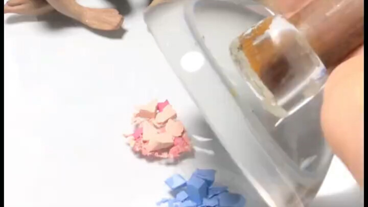 Phấn hồng thạch anh kết hợp với xanh yên bình trông có thơm không?