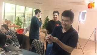 Sếp HUYNL mua 5 cây vàng lên văn phòng mất 2 cây :D!!!