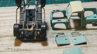 Hot Wheels nói rằng tôi sẽ chỉ sản xuất một nửa vỏ, phần còn lại sẽ do bạn làm, và bạn có thể dùng t