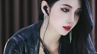 抖音龙欣230701 - 走秀