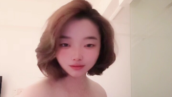 【Ousongxue】just posted a new video—come check it out!