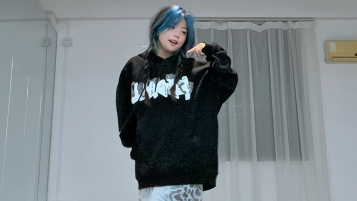 أصلي | نسجتُ أغنية "بوجودك أنت، لوسي"!