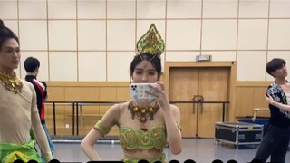 Cảnh quay hậu trường độc quyền của Cuộc đánh giá theo đuổi ước mơ của Đoàn Ballet Quốc gia Trung Quố