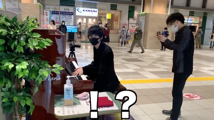 Japanese street impromptu four-handed EVA theme song "The Cruel Angel's Action Program" piano versio