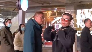 Nhảy múa trên phố, bạn có muốn tham gia cùng chúng tôi lần tới không?