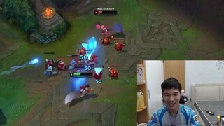 Màn solo Ahri 1vs1 "để đời" của em Tú Sena