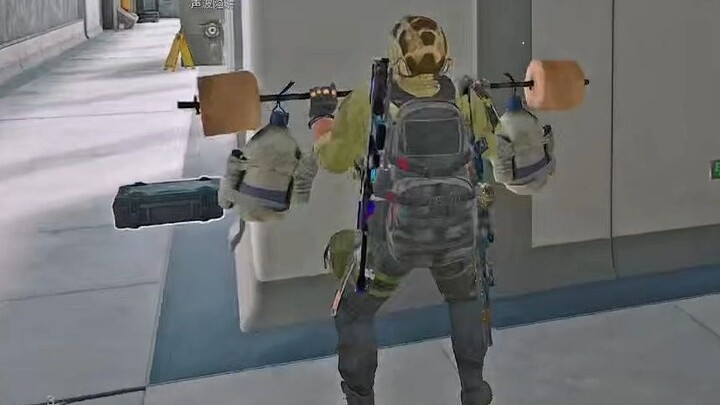 الأسود العجوز يعذّب الحراس ويقتلهم بالتفجير، ويقتل حتى صاحب العمل معهم!