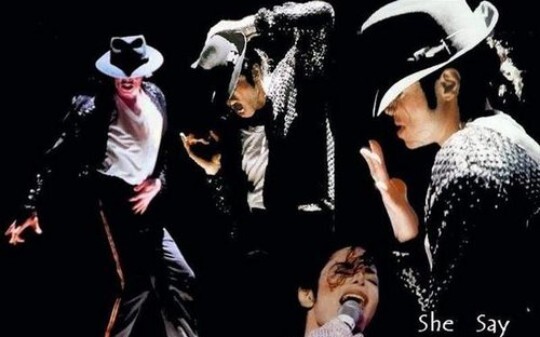 Pada tahun 1983, Michael Jackson pertama kali memperkenalkan langkah Moonwalk kepada dunia—sejak itu