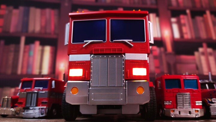 With him, I face unemployment! Auto-deformation Optimus Prime enters the world of [stop motion anima