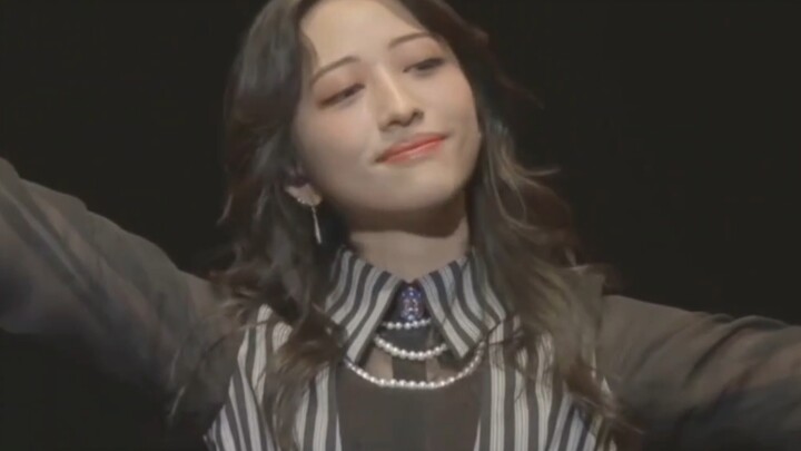 คลิกเพื่อดู: ฉากสดที่ปาง หมาวยถอดหน้ากาก