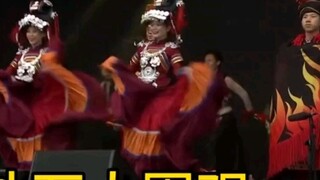 The Yi dance performance in the UK amazed foreigners! Chinese ethnic minority dances show their uniq