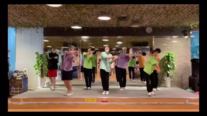 【创造营2019学长组】我不允许还有人没看过这个，学长组合的创1创2主题曲（朗哥远哥小林的女团舞确定不来看看嘛）