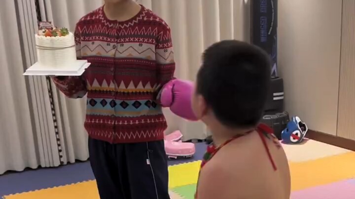 [Nguyên tác của Lão Đại, Lão Nhị, Tiểu Lão Ba] Creator đang khám phá, mời đón xem và nhấn like, subs