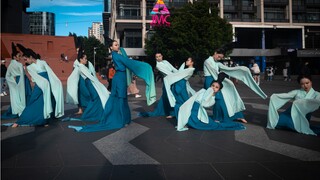 Melbourne Queensbridge Square Roadshow - "Only Green"