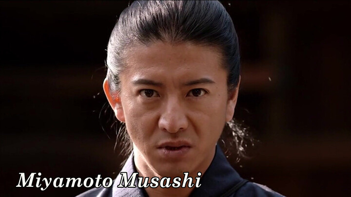 Cùng xem Niten Ichi-ryū trong Miyamoto Musashi nào!