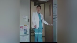 Không hổ danh là giáo sư cách xử lý khi phát hiện ăn vụng bánh cũng khác người phimhay xuhuong kdrama hospitalplaylist kdramavn film foryou fy