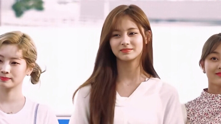 “后来 子瑜真的听了姐姐的话换了发型”