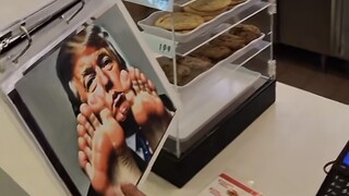 Khi tôi ngẫu nhiên cho người qua đường xem một số hình ảnh không rõ ý nghĩa (2)