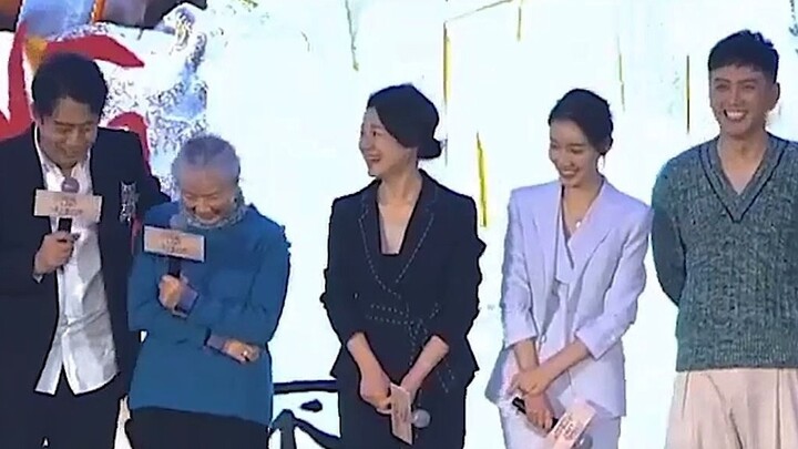 Funny mashup of "Do You Know?": Father Sheng said that he had beaten up all the family members excep