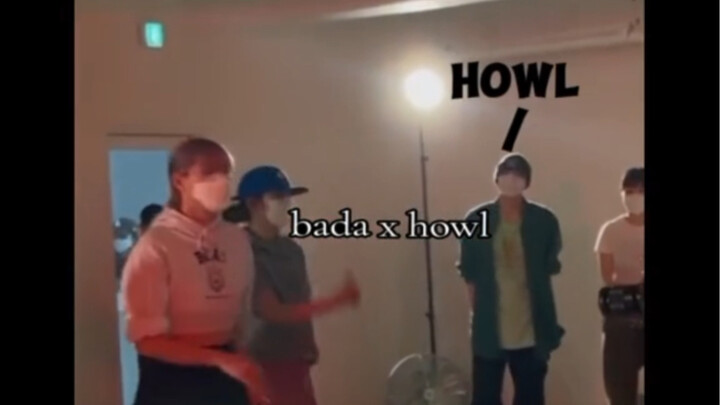 注视bada的howl part2 终于看到了没见过的同框画面 （两个人衣品都真好 # badalee #howl #小情侣