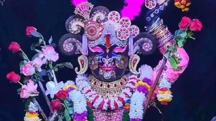 बिल्कुल 🙏 वृंदावन वाली वीडियो के लिए यह भावपूर्ण और आकर्षक