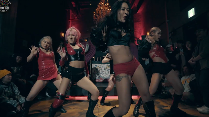 [فتيات الهيب هوب يتصادم مع رقص القاعة] Holy Bang و Ms Friday سيمنحك اندفاع الأدرينالين