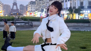那天 在“埃菲尔铁塔”下录舞碰到了两个像npc的小朋友