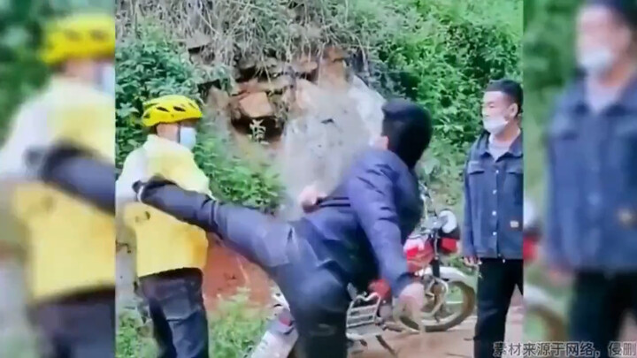 Anh chàng giao hàng “vạn năng”, quả thật anh ấy biết làm mọi thứ! Giao hàng — một đội ngũ đầy bí ẩn,