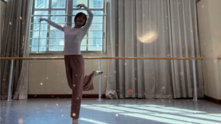 “欲成大树，不与草争。心有山海，静而不争。“