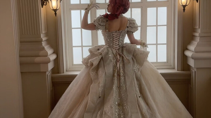 I flew all the way to Guangzhou just to work with a makeup artist and create this custom wedding loo