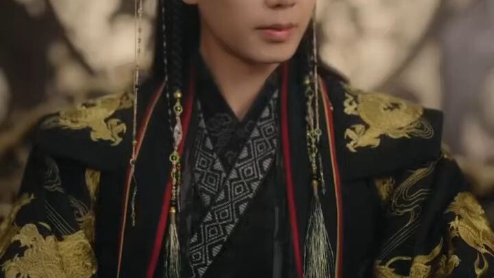 ตั้งใจแต่งตัวไม่สวยตอนคัดเลือก แต่กลับทำให้ฮ่องเต้สนใจ