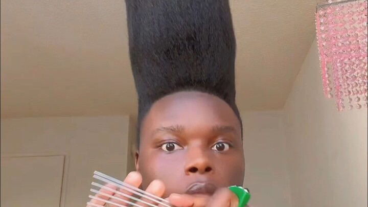 تسويق مؤثر خارجي | مدونون أجانب يقبلون تحدي رواد الإنترنت لابتكار تسريحات شعر! شعر مرن للغاية!