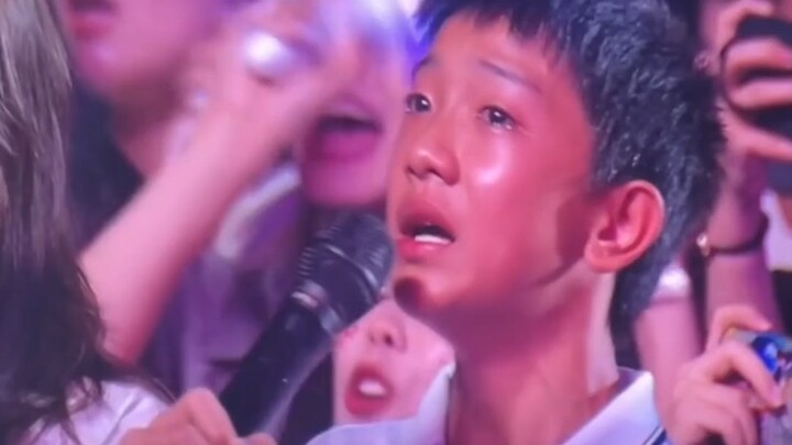 Jay Chou’s 2024 Shenzhen Concert, Day 3: “I’ve liked you since I was 12—for six whole years!” The mo