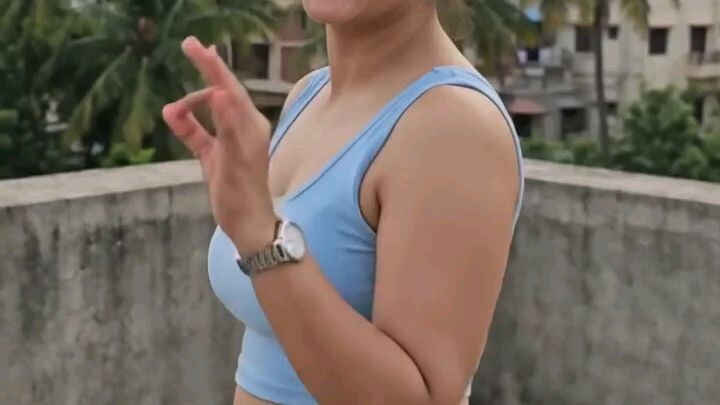 aapne es chij