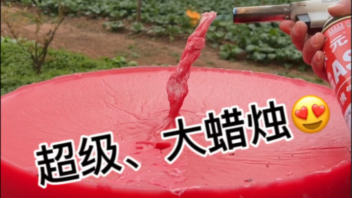 Siêu nến khổng lồ...